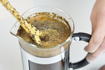 gallery/how-to-make-cold-brew-coffee-in-a-french-press-concentrate-6creak-crust-andmixcoffee-grinds-wooden-spoon-640x427